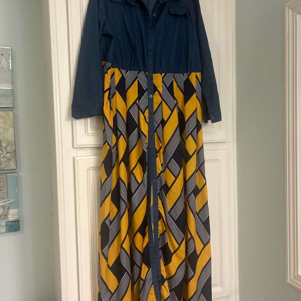 Women’s Blue and Yellow pattern Maxi Dress Size XL - Picture 4 of 7